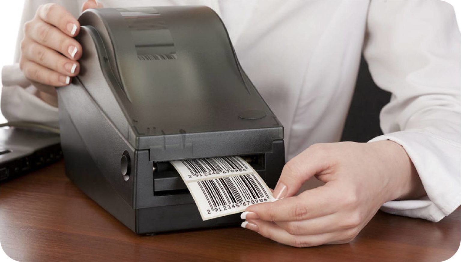 El software de gestión permite imprimir tus propias etiquetas de códigos de barras